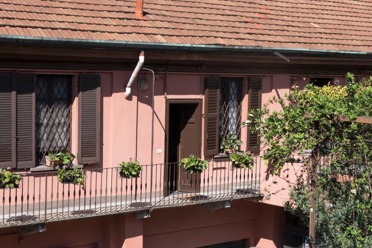 Peaceful Court Apartment In Shopping District Милано Екстериор снимка